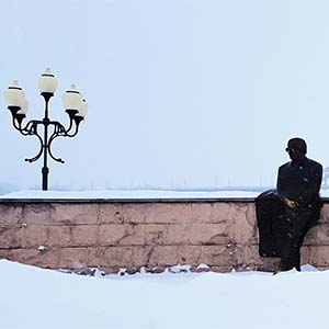 Поэт, Волга, снег и фонари...